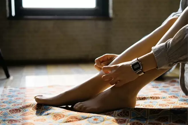 Compression jersey for the prevention and treatment of varicose veins